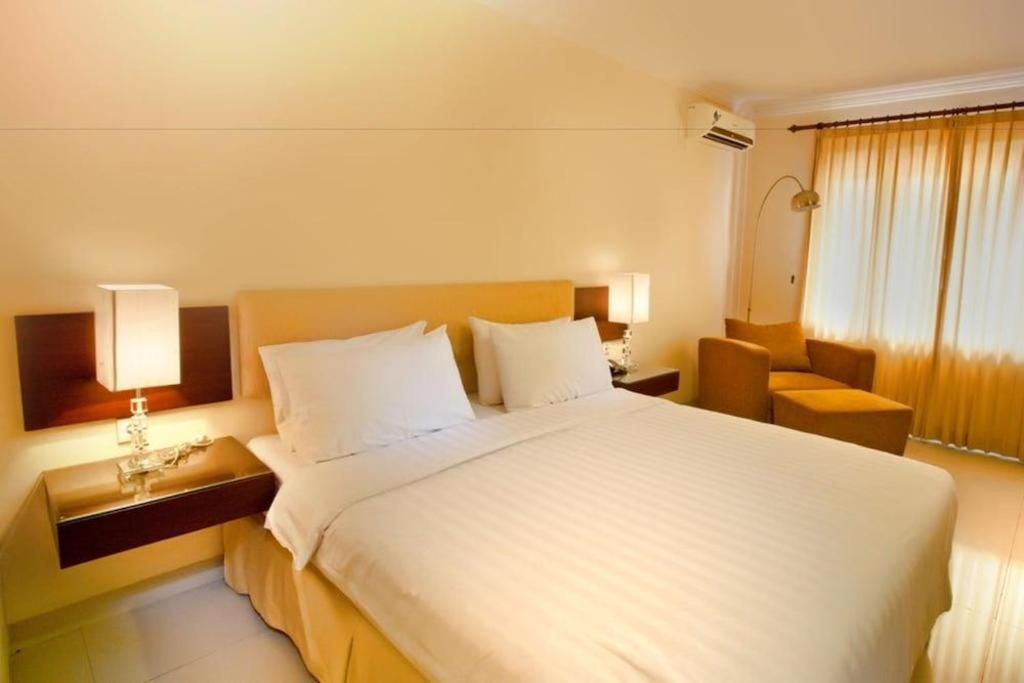 Country Heritage 3*